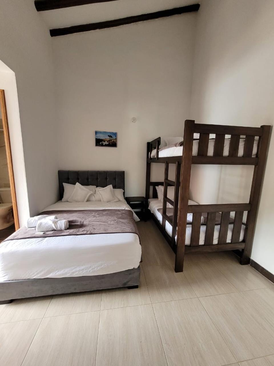 Bed, Photo of the whole room, Bedroom, Breakfast, bunk bed, towels