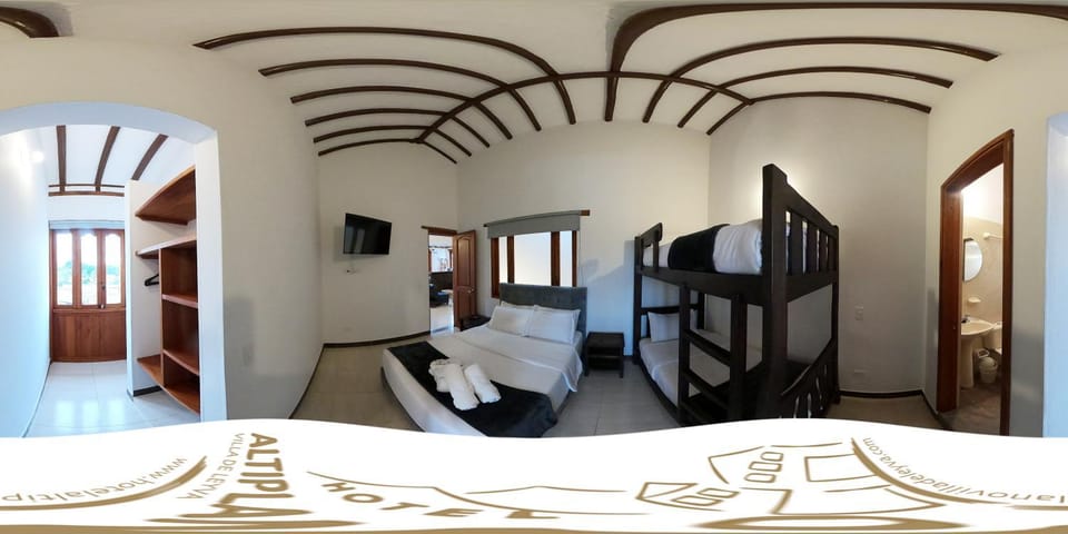 Bed, TV and multimedia, Photo of the whole room, Bedroom, bunk bed, wardrobe