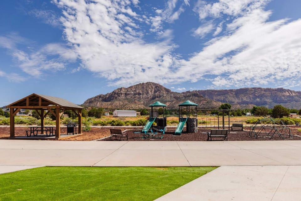 Children play ground, Mountain view