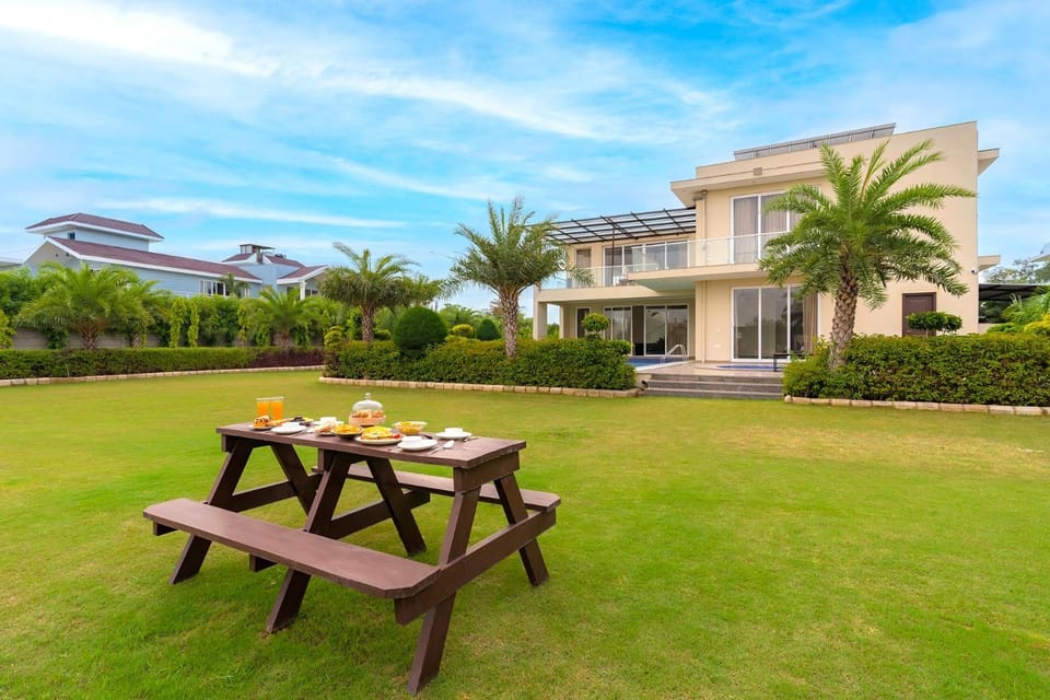 Property building, Garden, Garden
