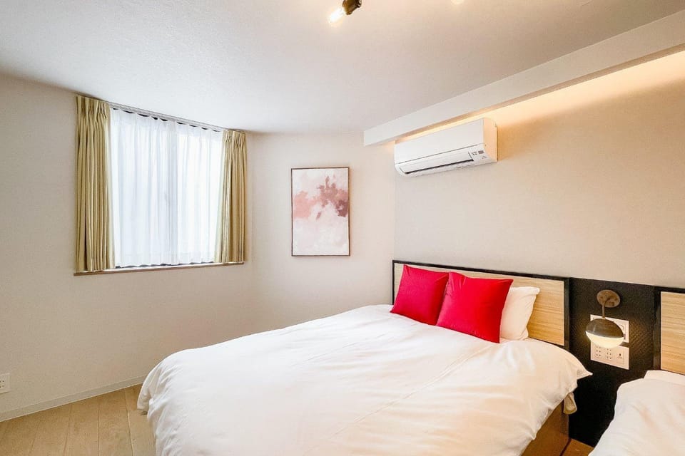 Bed, Bedroom, air conditioner