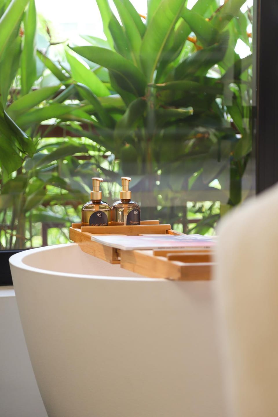Day, Garden, Hot Tub, Decorative detail, Garden view, Area and facilities, Bath, furniture