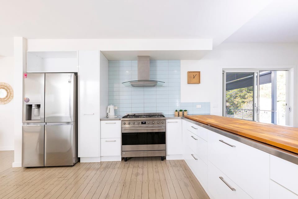 Kitchen or kitchenette, stove