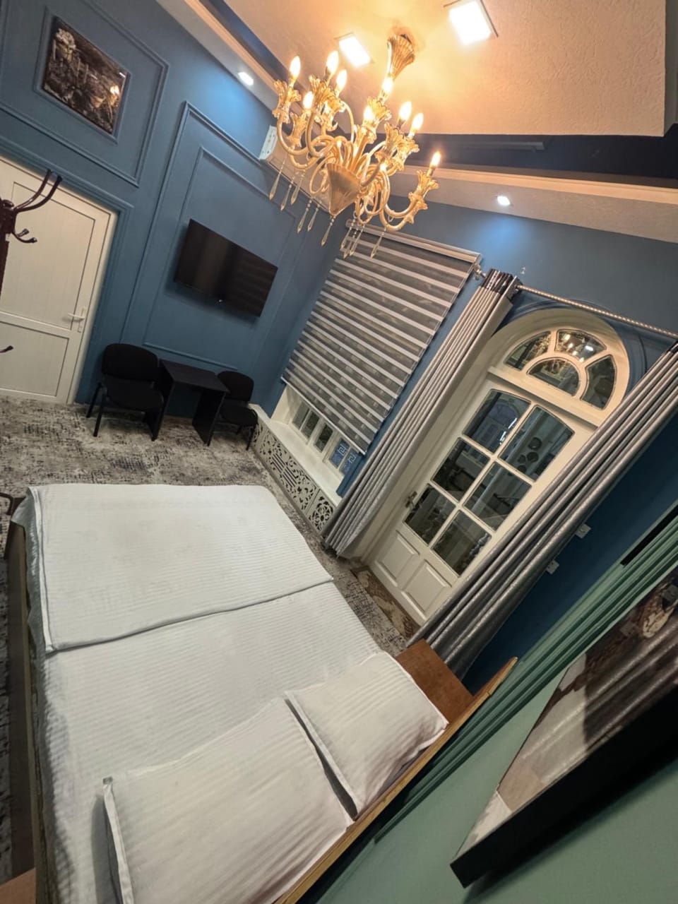 TV and multimedia, Photo of the whole room, Bedroom