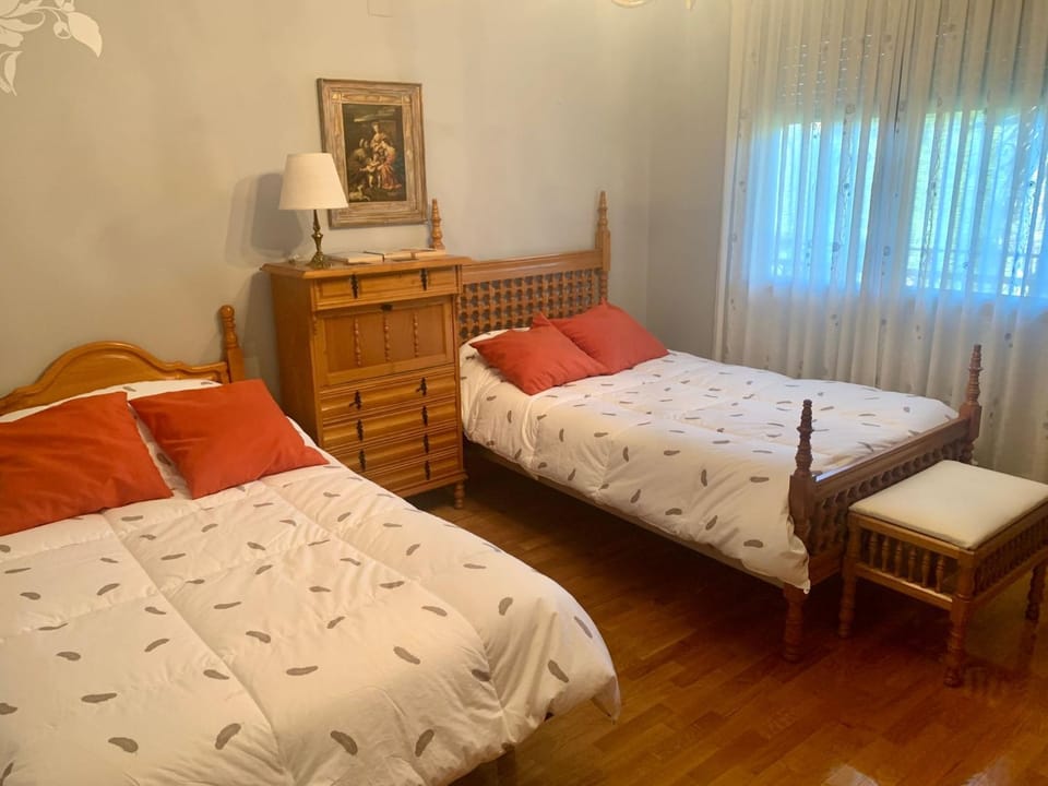 LUXURY Positive House Gran Chaparral Toledo Vacation rental in Extremadura, Spain