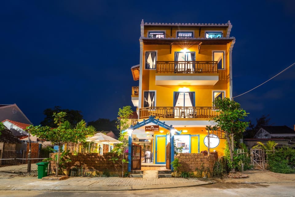 Night, Neighbourhood, Street view