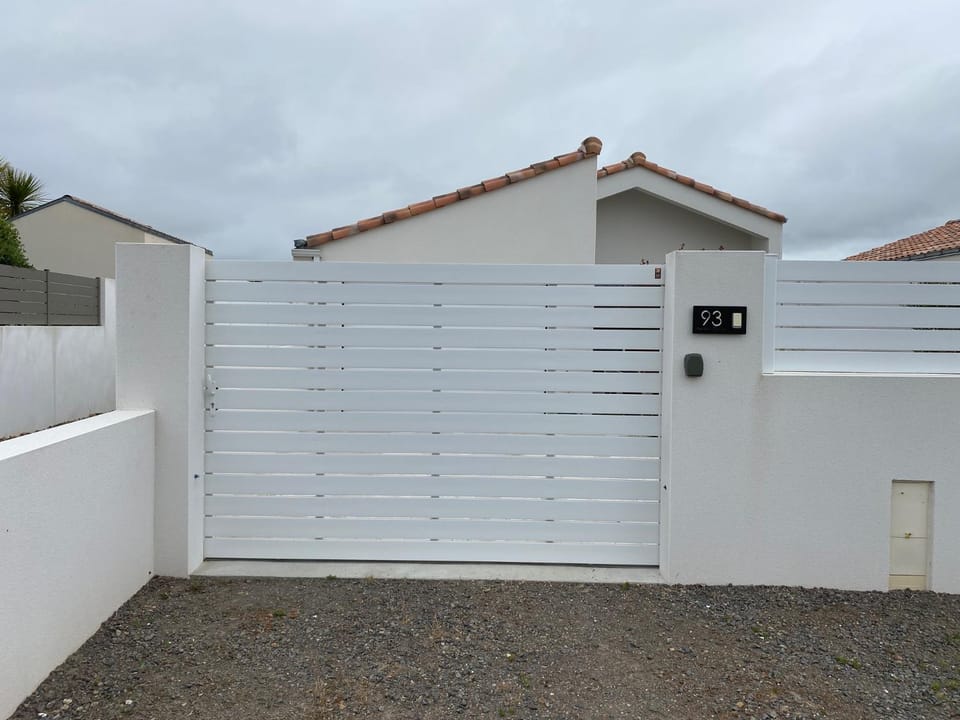 La petite maison zone coulée verte menant a l'océan House in Saint-Gilles-Croix-de-Vie