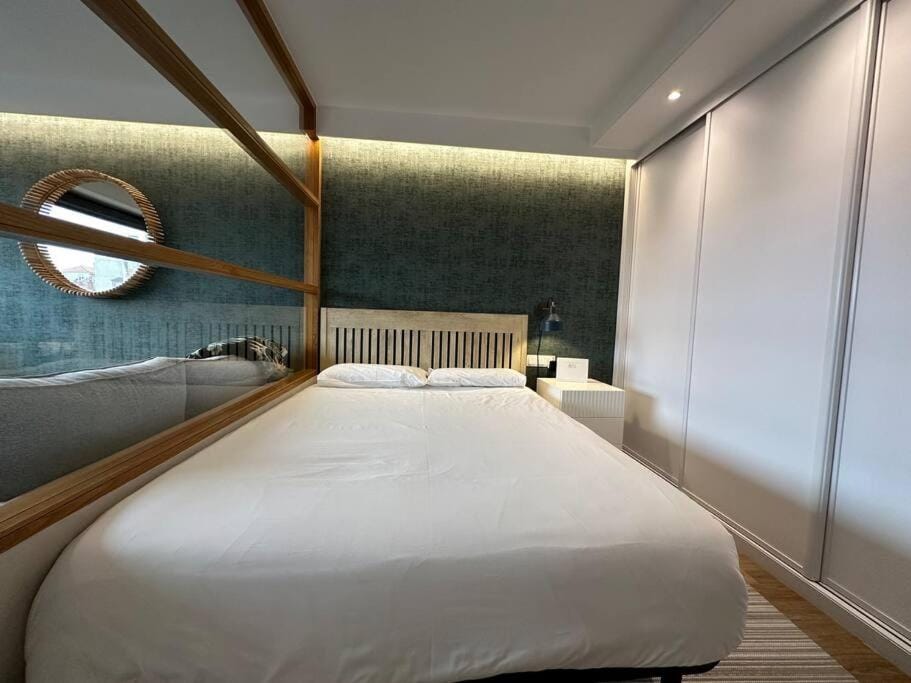 P Sanz 1, 303 by YBH Apartment in Vigo