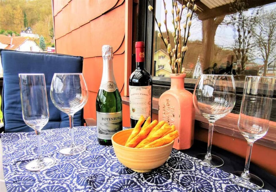 Day, Balcony/Terrace, Food and drinks, Food, Drinks