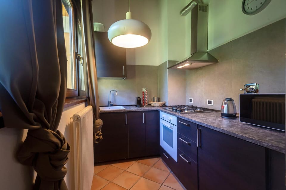 Kitchen or kitchenette, minibar, pet friendly, stove