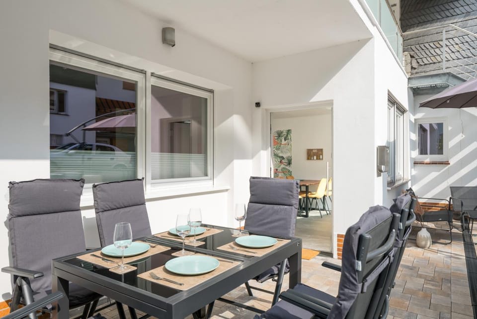 Balcony/Terrace, Seating area, Dining area
