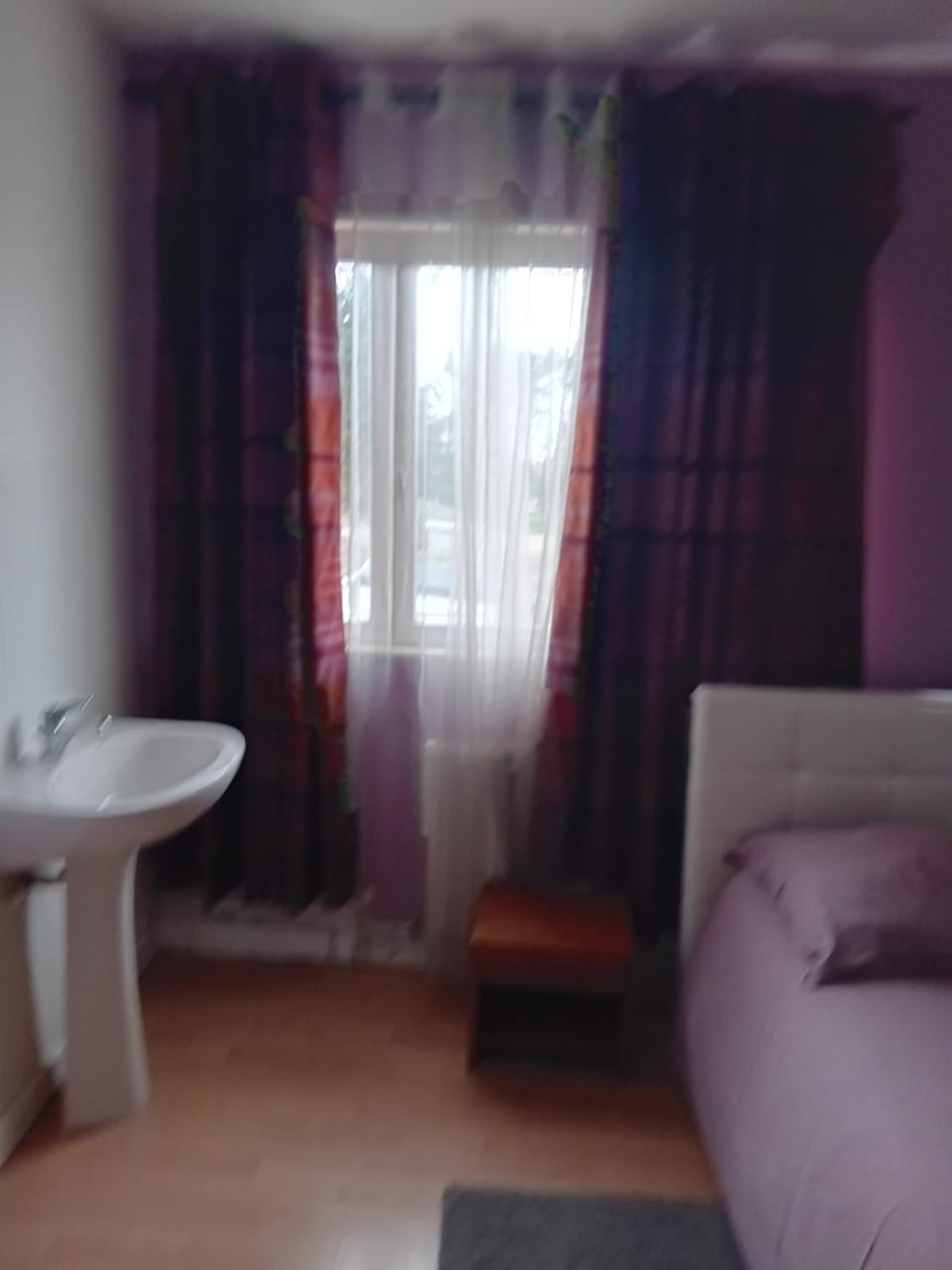 Chambre privée dans une maison individuelle Bed and Breakfast in Lille