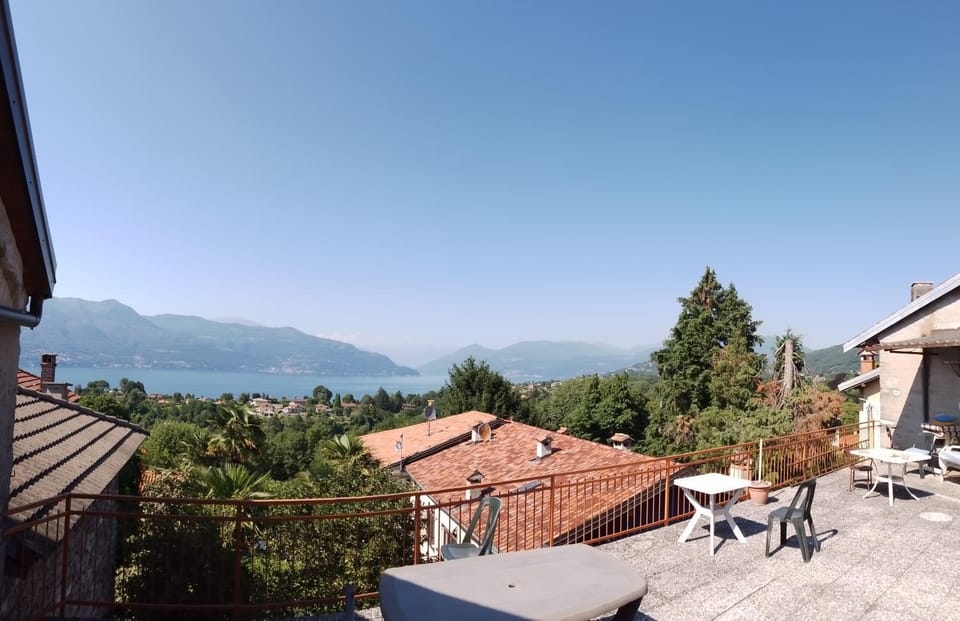 Balcony/Terrace, Balcony/Terrace, Mountain view