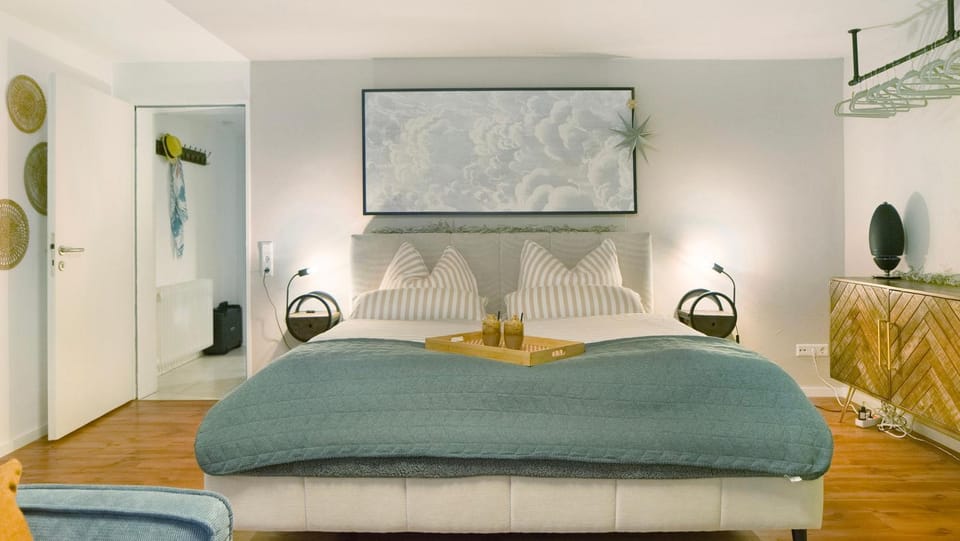 Living room, Bedroom