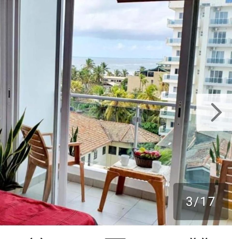 2BR Beachside Apartment Mt Lavinia Apartment in Dehiwala-Mount Lavinia