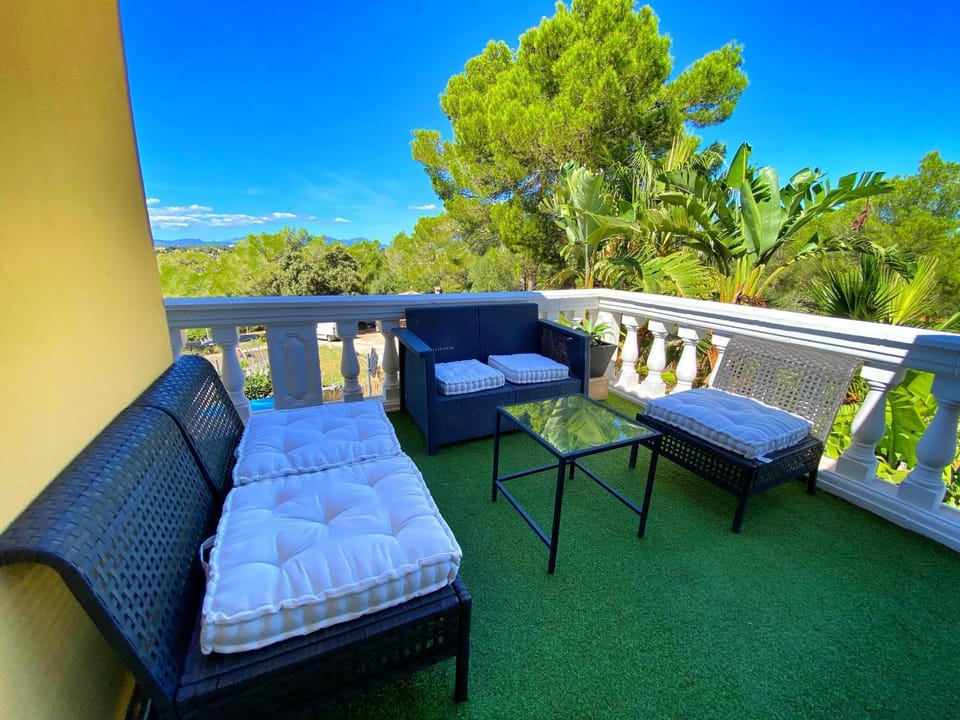 Chalet Bellavista Bed and Breakfast in Raiguer