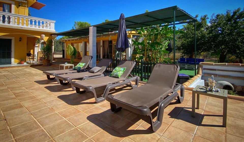 Chalet Bellavista Bed and Breakfast in Raiguer