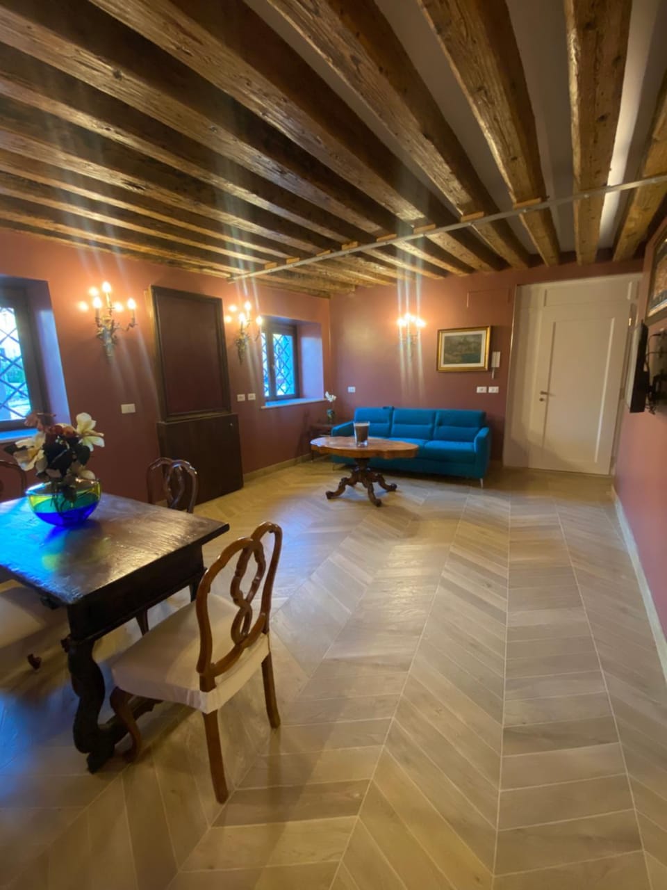 Communal lounge/ TV room, Living room, Photo of the whole room, Seating area, Dining area