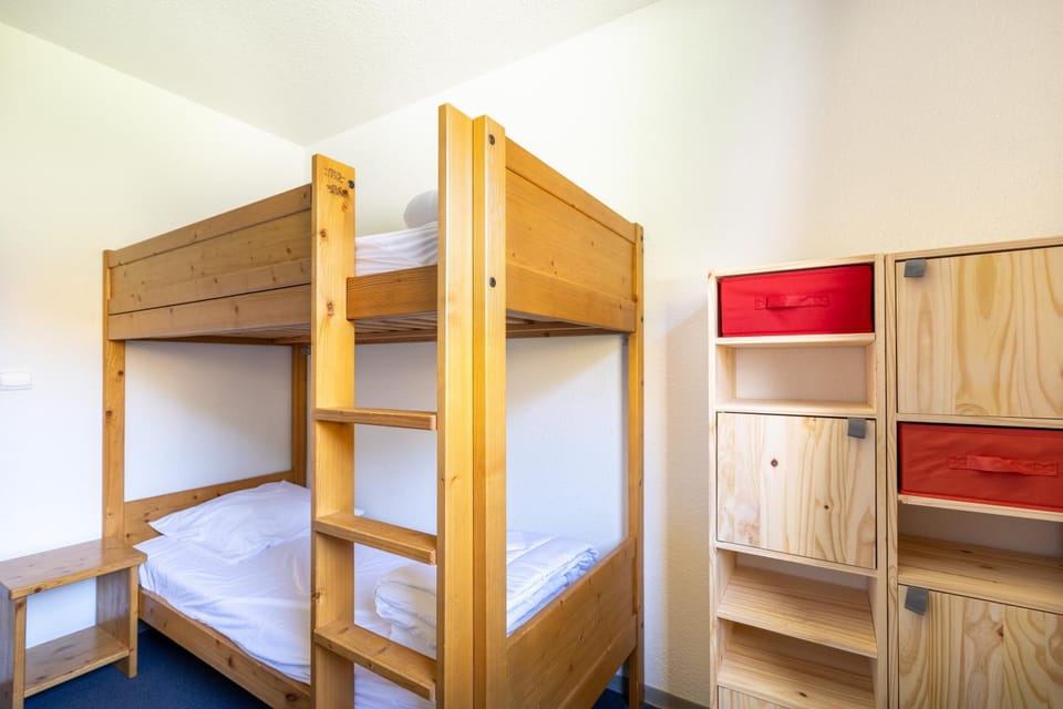 bunk bed