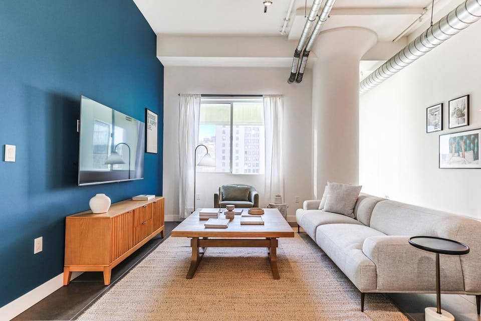 TV and multimedia, Living room, Seating area