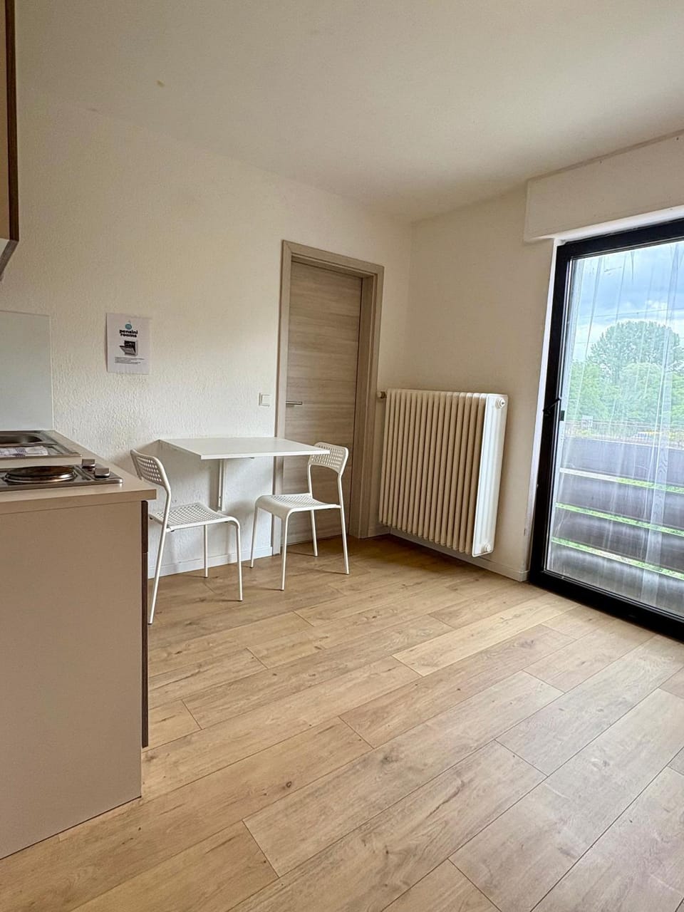 Kitchen or kitchenette, Photo of the whole room, Seating area, Dining area, internet, kitchen