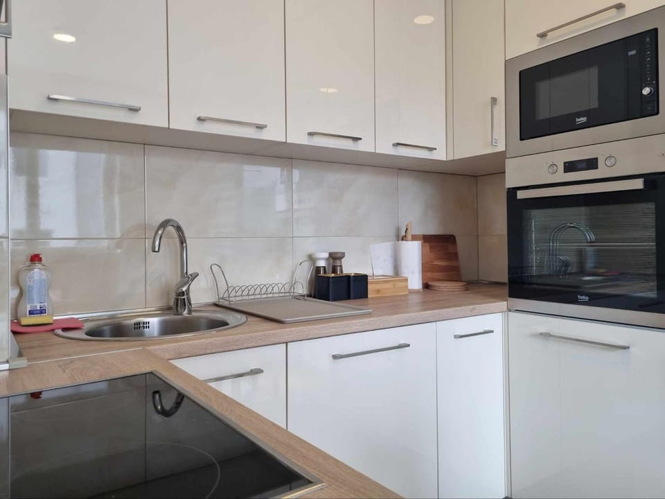 Coffee/tea facilities, Kitchen or kitchenette, dishwasher, minibar, pet friendly, stove