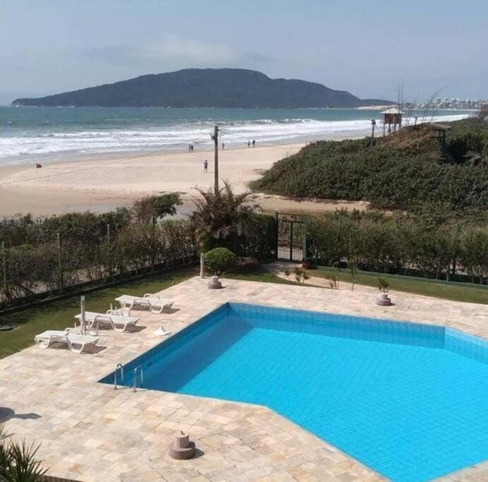 Day, Natural landscape, Beach, Mountain view, Pool view, Sea view, Swimming pool, sunbed