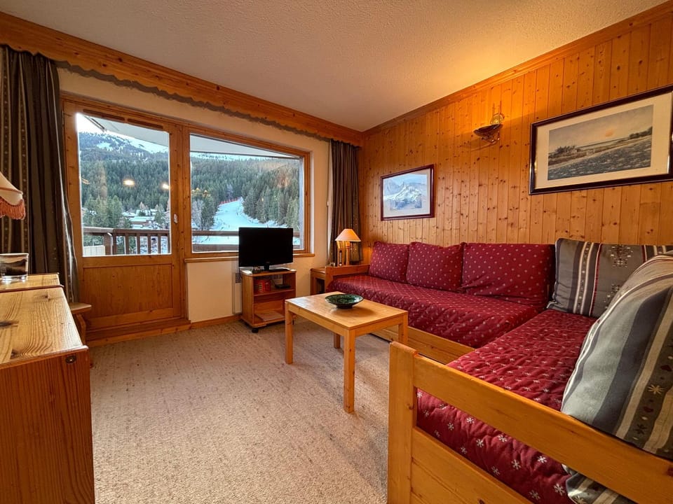 Résidence Atrey 205 Clés Blanches Courchevel Apartment in Les Allues