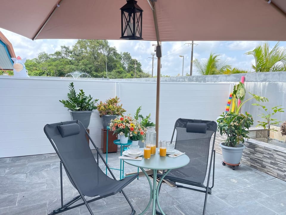 Patio, Patio, Pool view, Swimming pool, Swimming pool