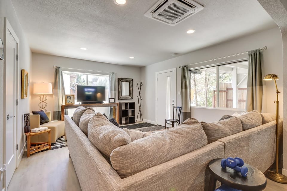 MidTown Reno Vacation Rental w/ Fenced-In Yard! House in Reno