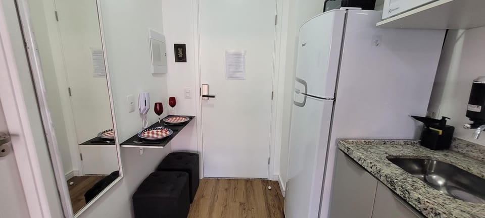 Kitchen or kitchenette, oven