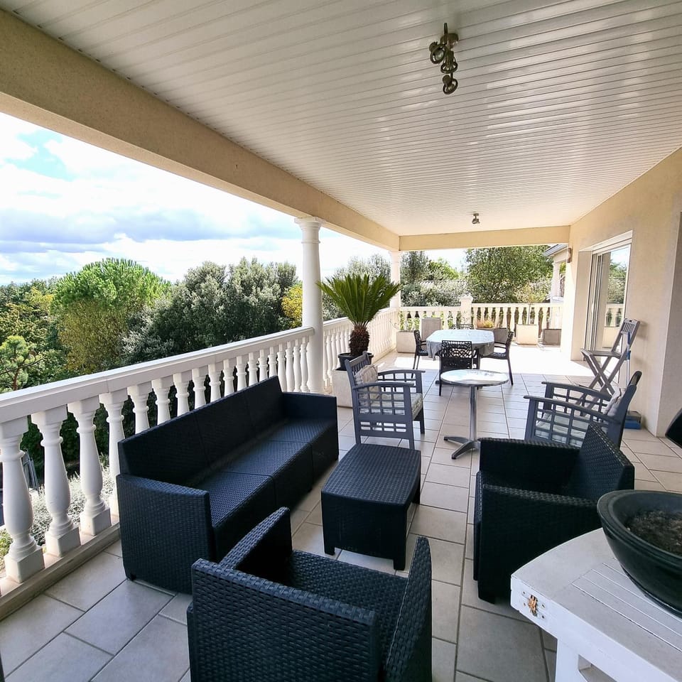 Balcony/Terrace, Balcony/Terrace