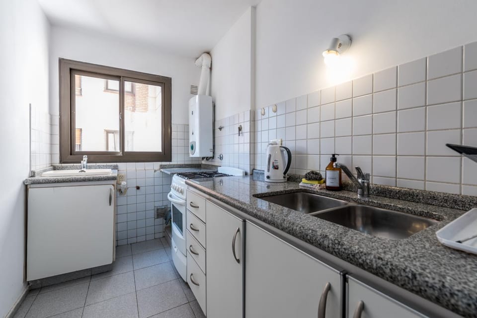 Kitchen or kitchenette, minibar, pet friendly, stove