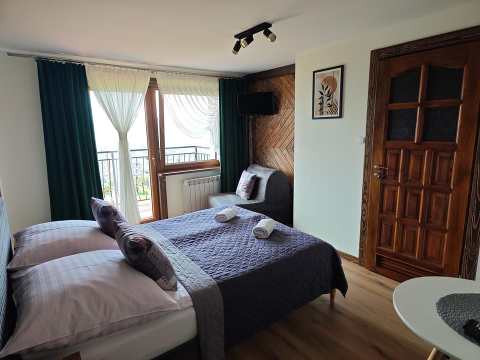 Pokoje Gościnne i Apartament Górski Widok Farm Stay in Lesser Poland Voivodeship