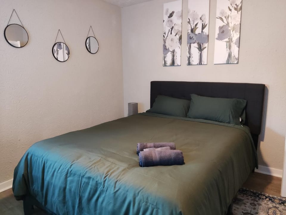 TRANQUIL OASIS - Private Rooms -Near Downtown Indianapolis Vacation rental in Indianapolis