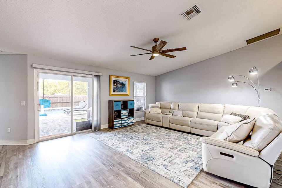 Poolside Oasis! Family-Friendly Summerfield Escape House in Florida