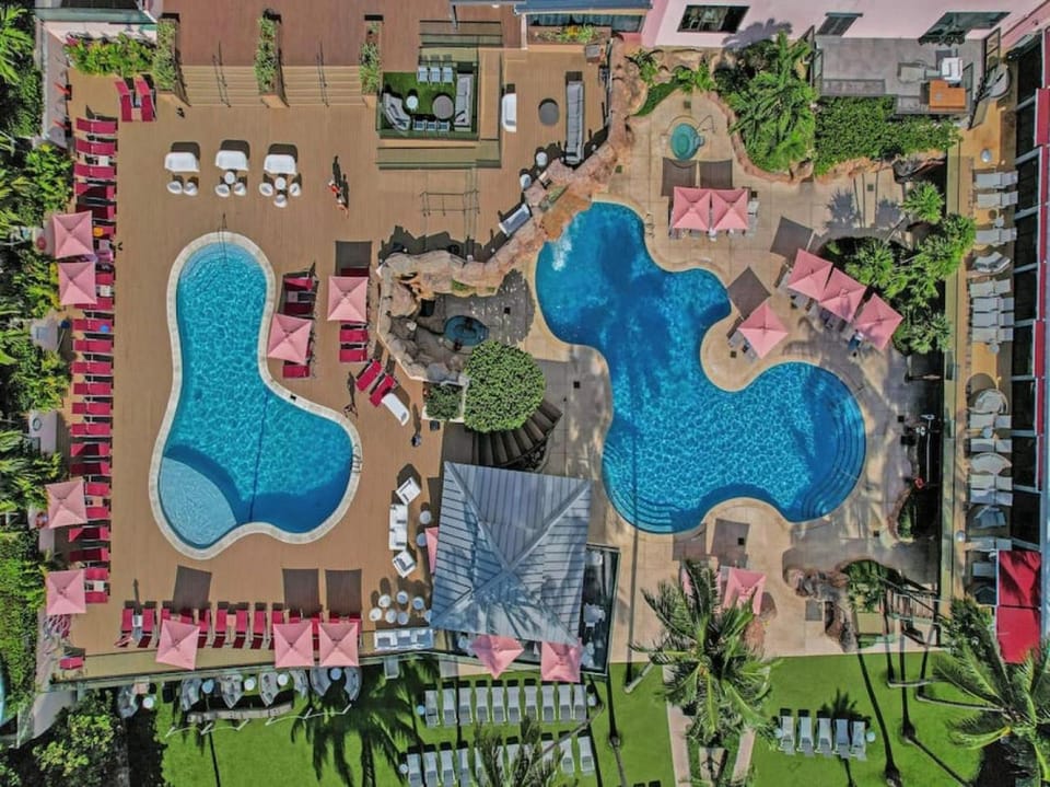 Bird's eye view, Pool view, Swimming pool, sunbed