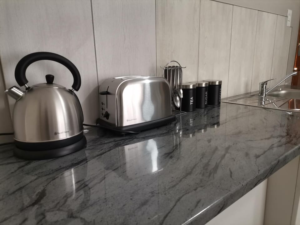 Coffee/tea facilities, Kitchen or kitchenette, toaster