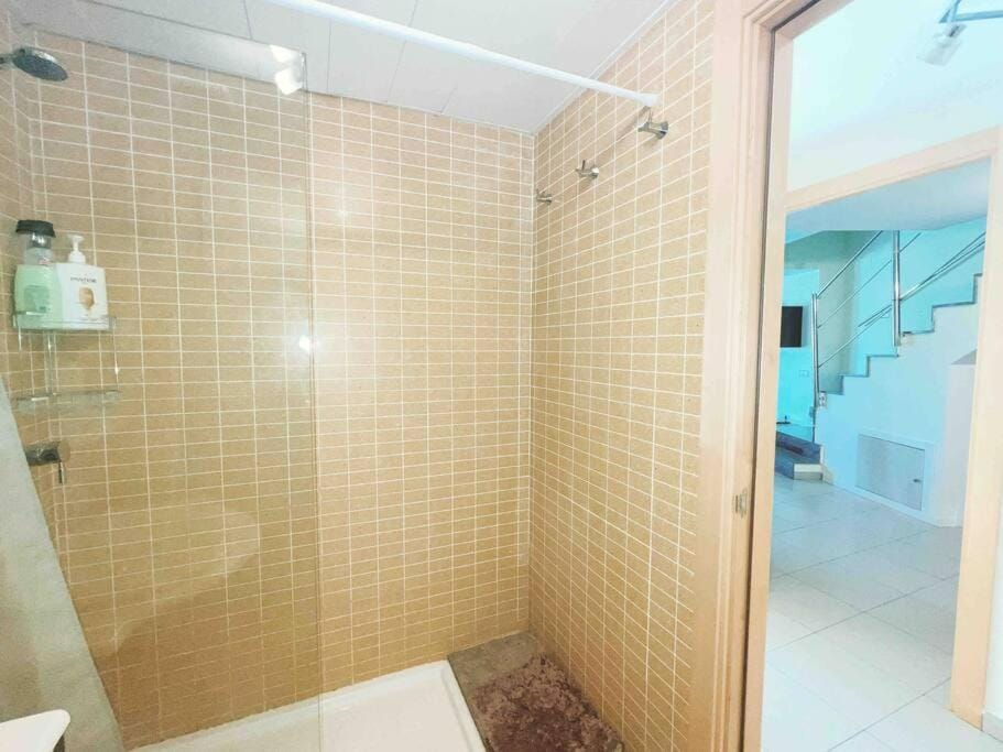 Shower, Bathroom