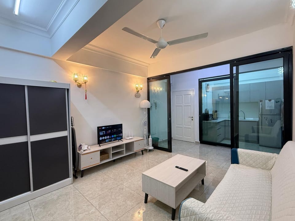 Studio Suite at Casa Mutiara 5 mins walk to LRT, Jalan Alor and Bukit Bintang Apartment in Federal Territory of Kuala Lumpur