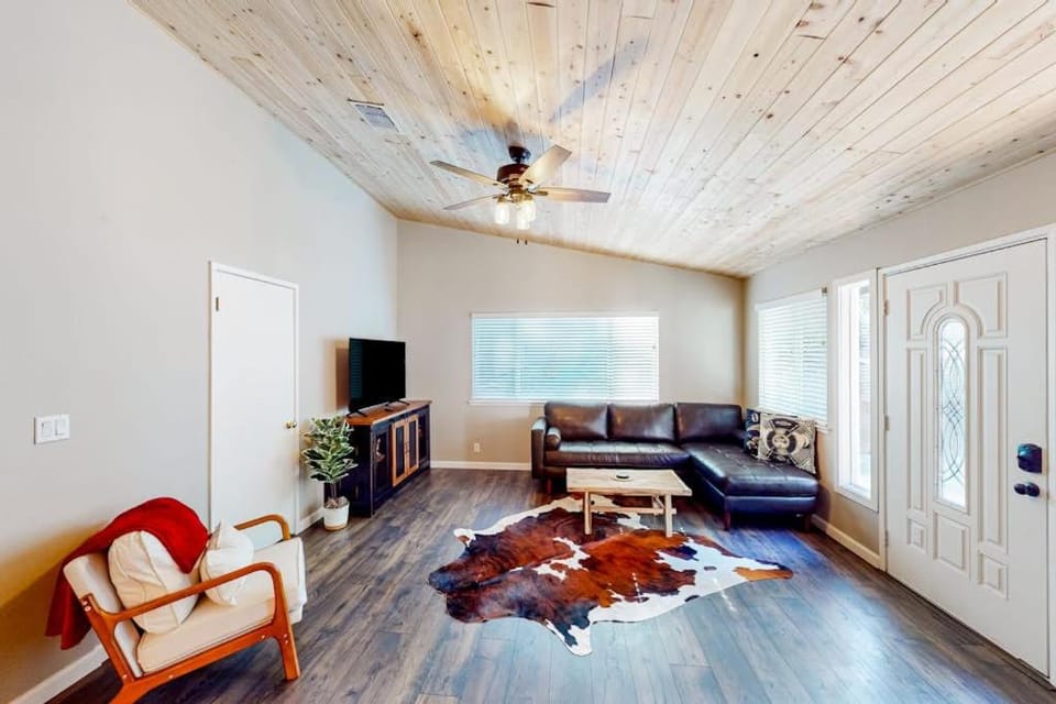 Jordan Oak House in Groveland