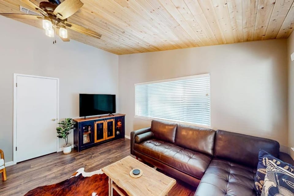 Jordan Oak House in Groveland