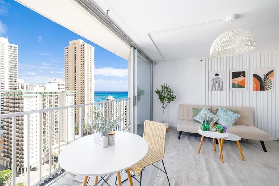 Patio, Balcony/Terrace, Living room, Seating area, City view, Sea view