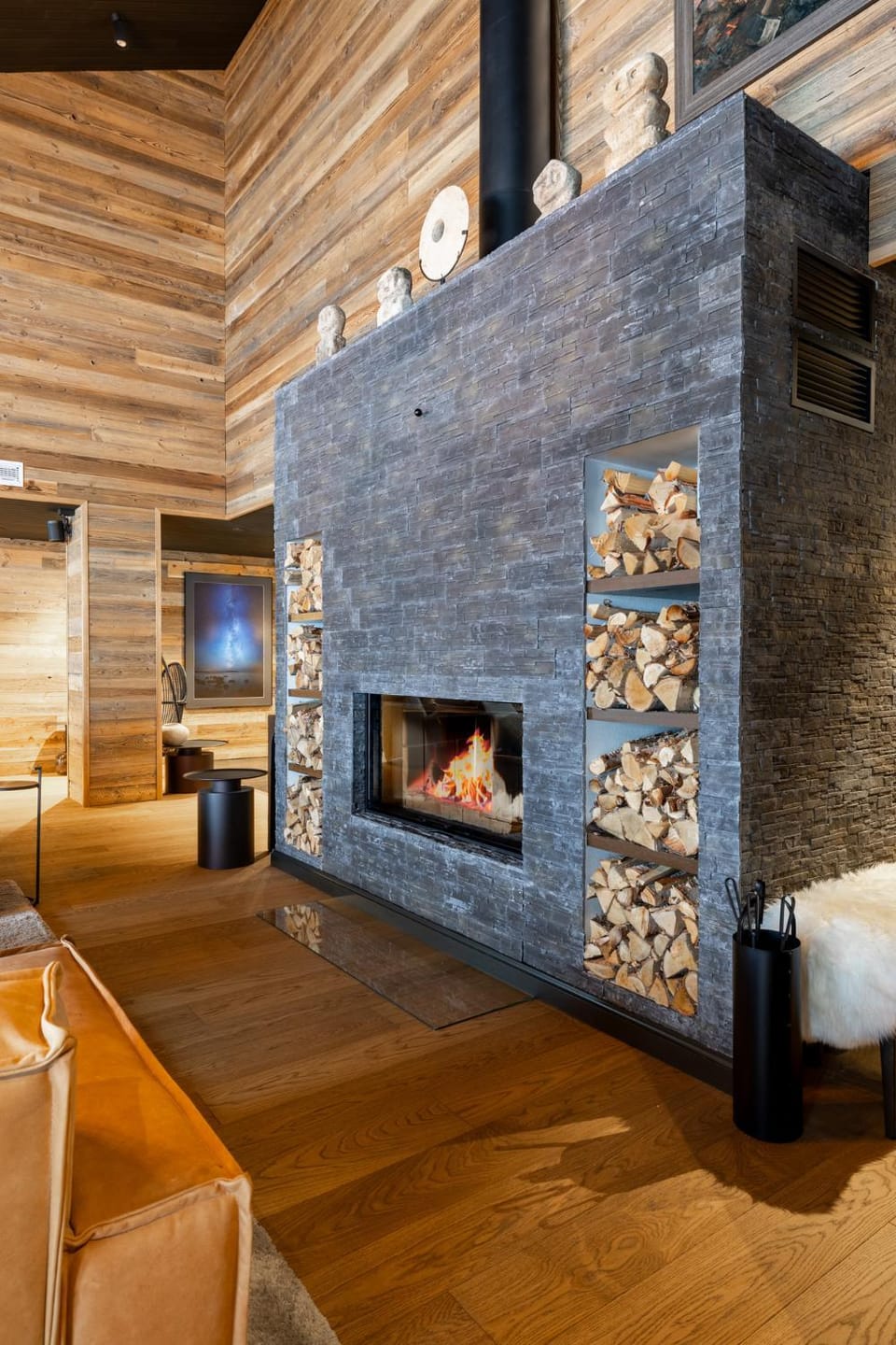 Communal lounge/ TV room, Living room, Seating area, Evening entertainment, flat iron