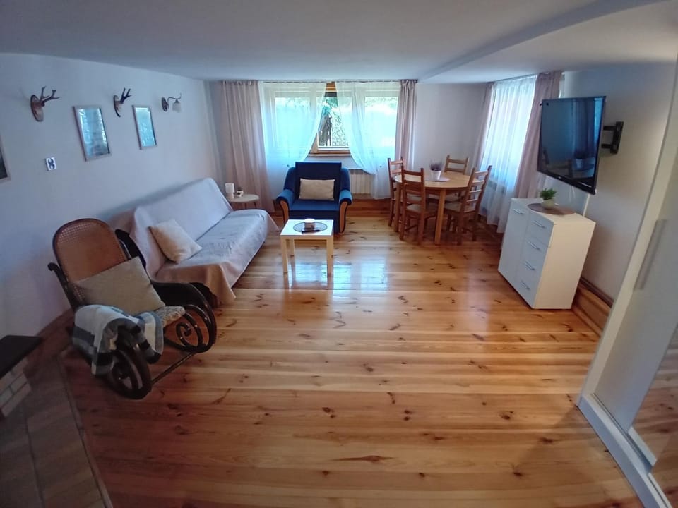 Communal lounge/ TV room, TV and multimedia, Living room, Photo of the whole room, Seating area, Evening entertainment