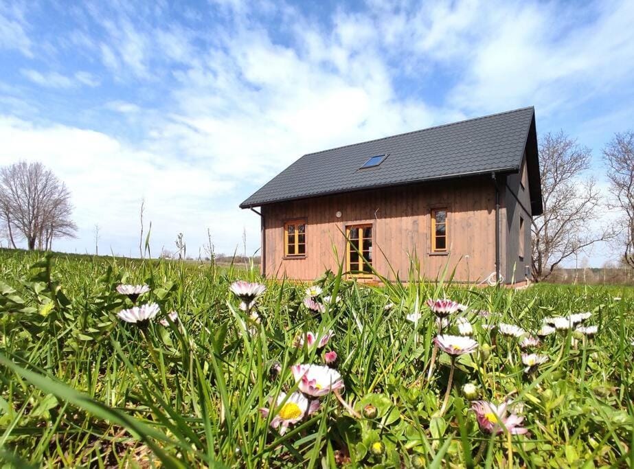Świętokrzyskie Stodoła Kasztanowa Aleja Radkowice House in Poland