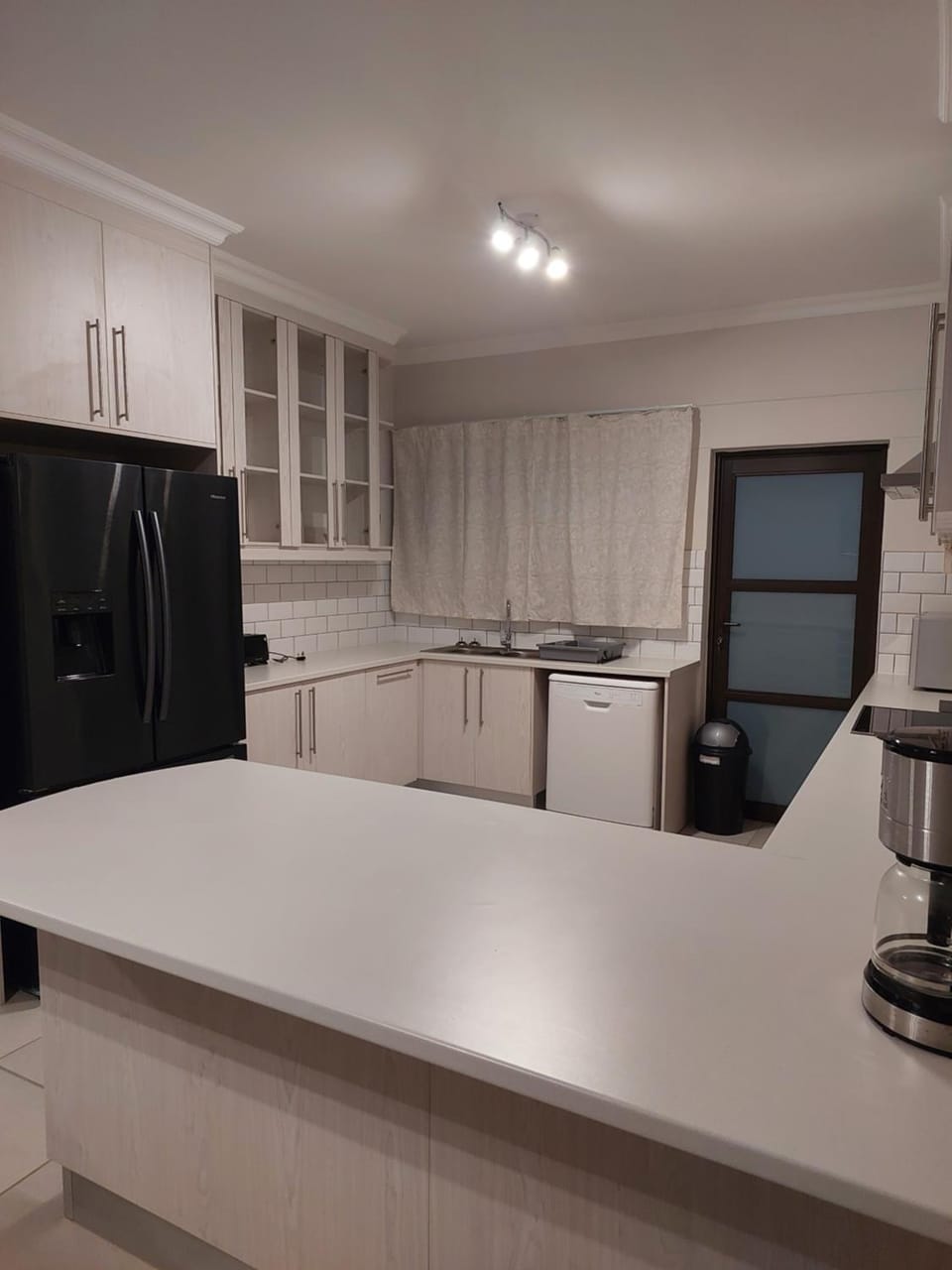 Kitchen or kitchenette, minibar, pet friendly, stove