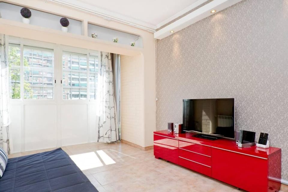 Glorias:Sagrada Familia 15 minutos - Playa 20 minutos Apartment in Barcelona