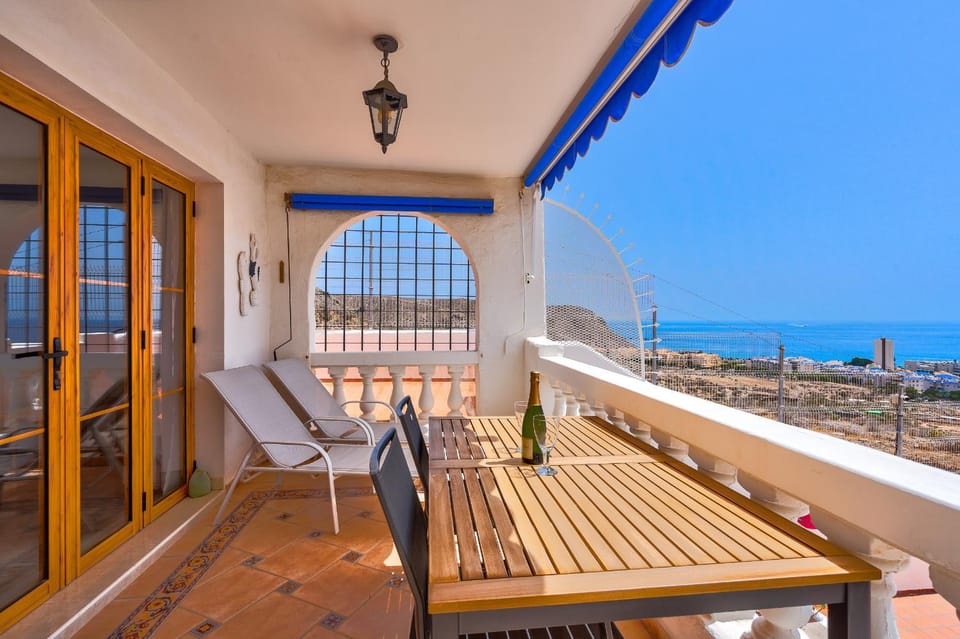 Port Royal ocean view apartment in Los Cristianos Apartment in Los Cristianos
