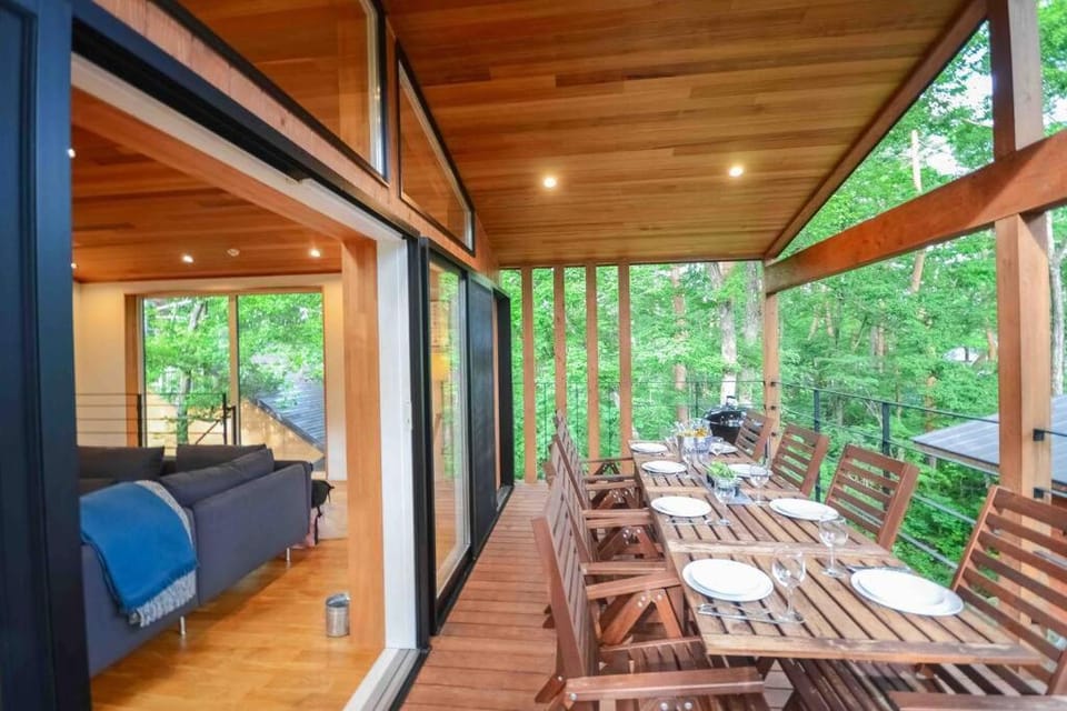 Hakuba Staunton- brand new exquisite luxury villa Chalet in Hakuba